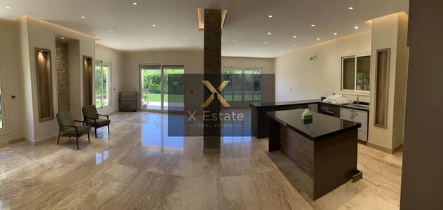 4 Bedroom Villa for Sale in 6th of October, Giza - 1c31f016-ace0-4cc5-be68-6b7f80945776. jpg 4 Bedroom Villa for Sale in 6th of October, Giza - 1c31f016-ace0-4cc5-be68-6b7f80945776. jpg