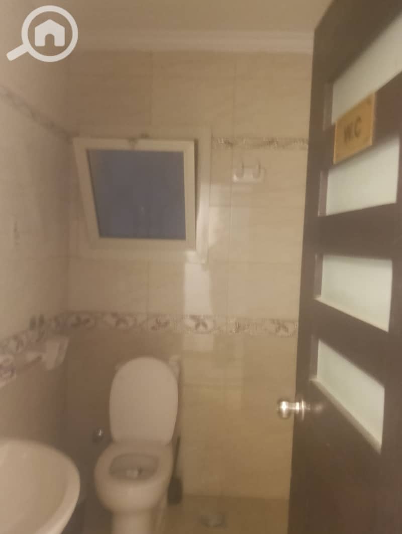 2 75598. jpg