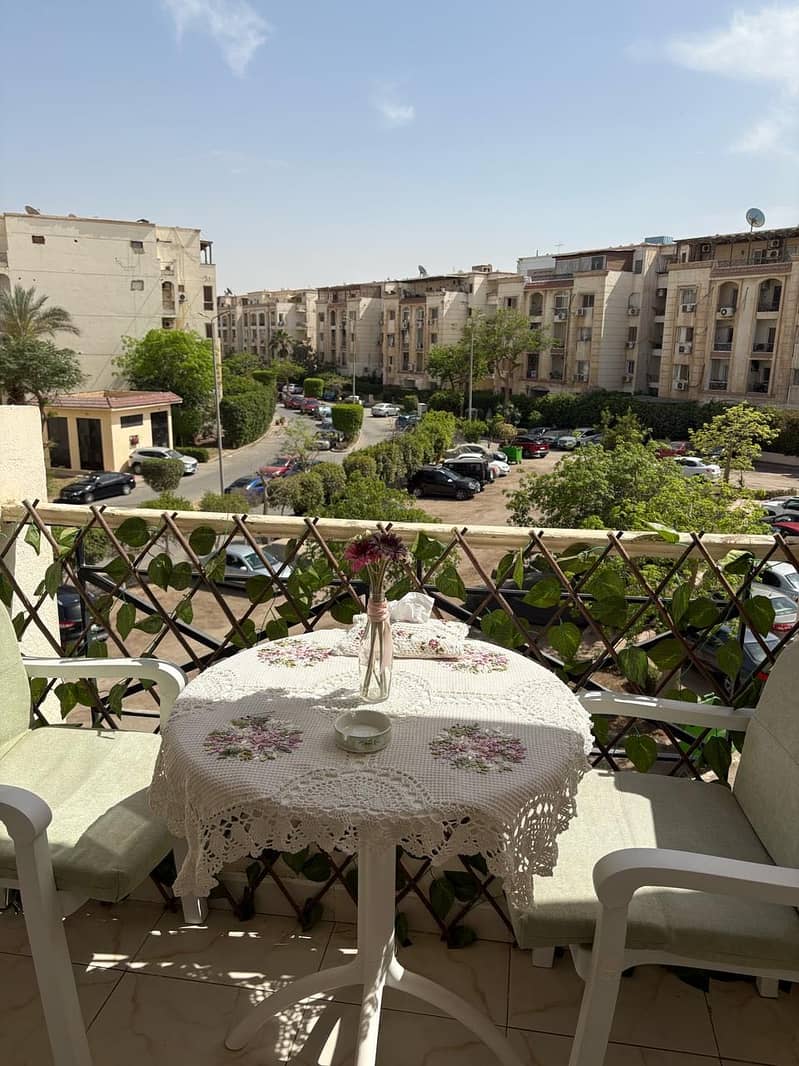 شقة لقطة بالمطبخ و التكييفات بكمباوند حدائق المهندسين بالشيخ زايد شقة لقطة بالمطبخ و التكييفات بكمباوند حدائق المهندسين بالشيخ زايد