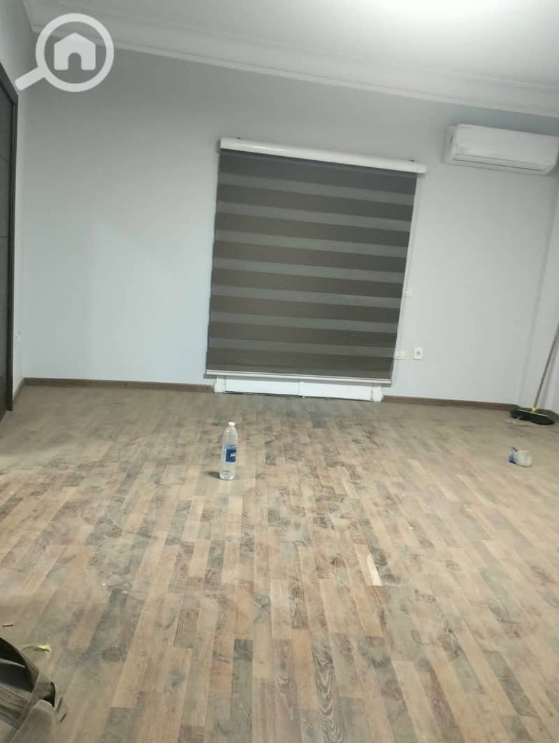 3 37675. jpg