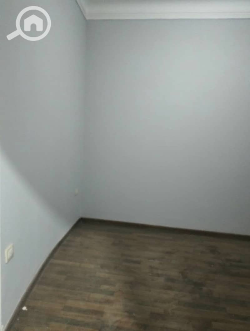 8 37681. jpg