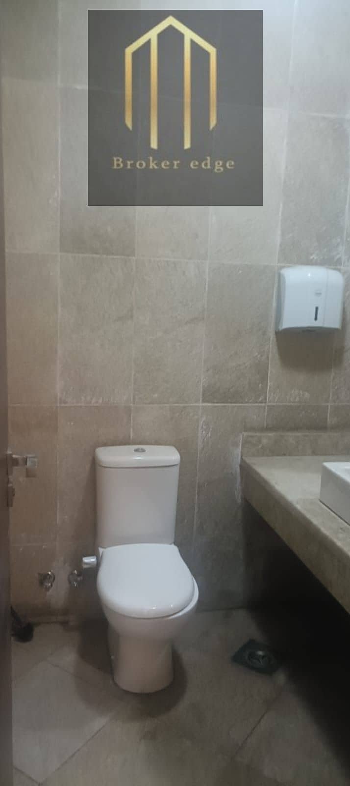 7 735e4840-98c4-4aba-91f0-f1a5d4a06a1a. jpg
