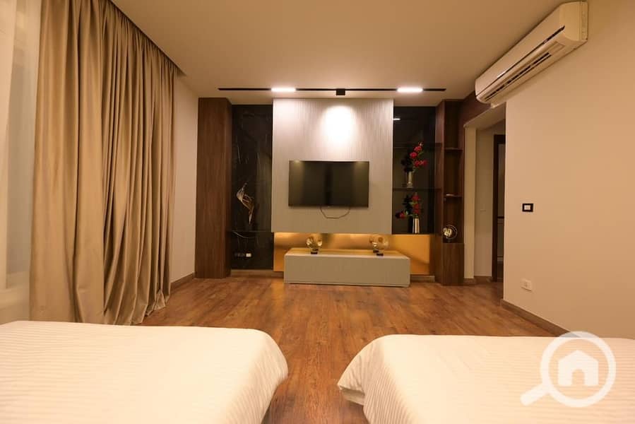 5 c670d9fd-75e5-4da8-b5ef-e8ec6236bca2. jpg