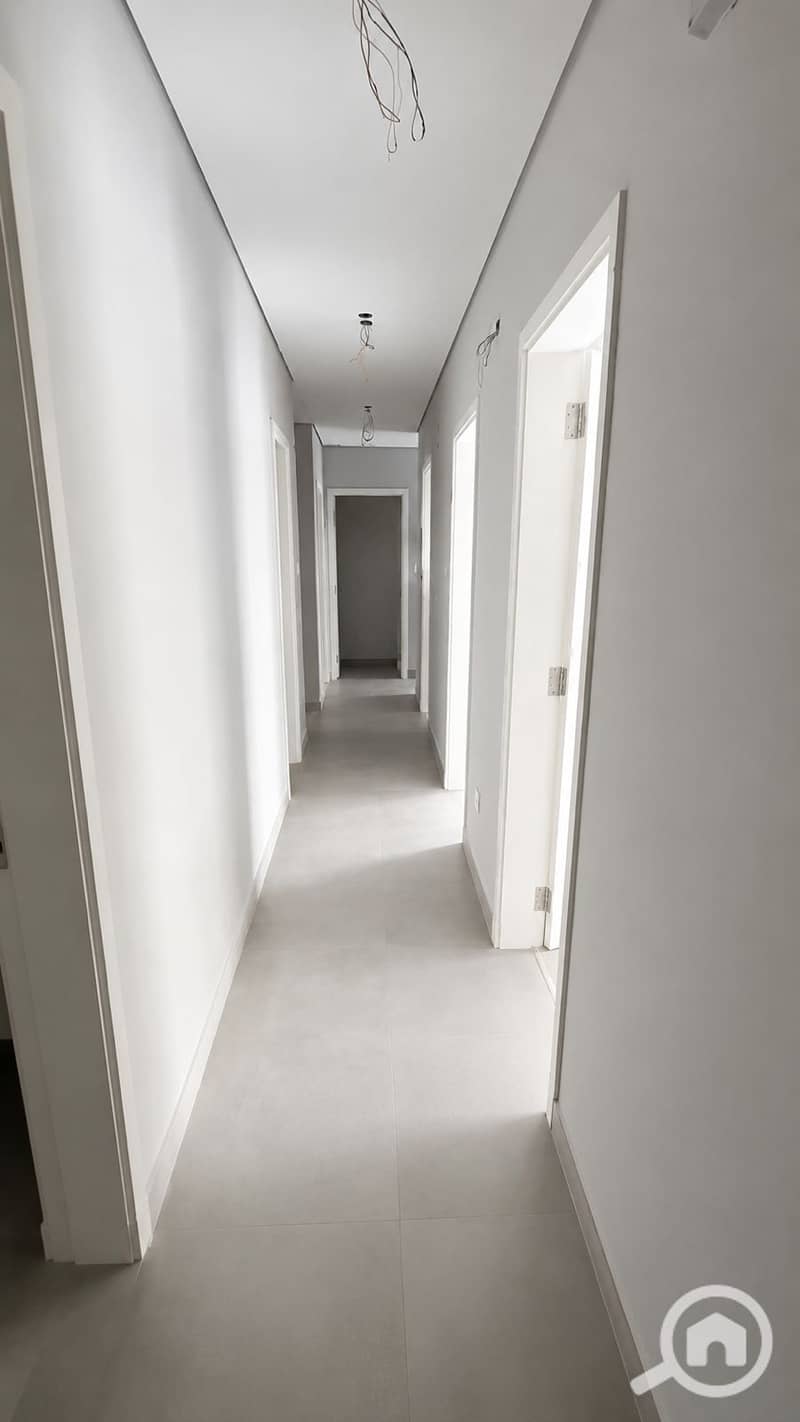 9 1000776764. jpg