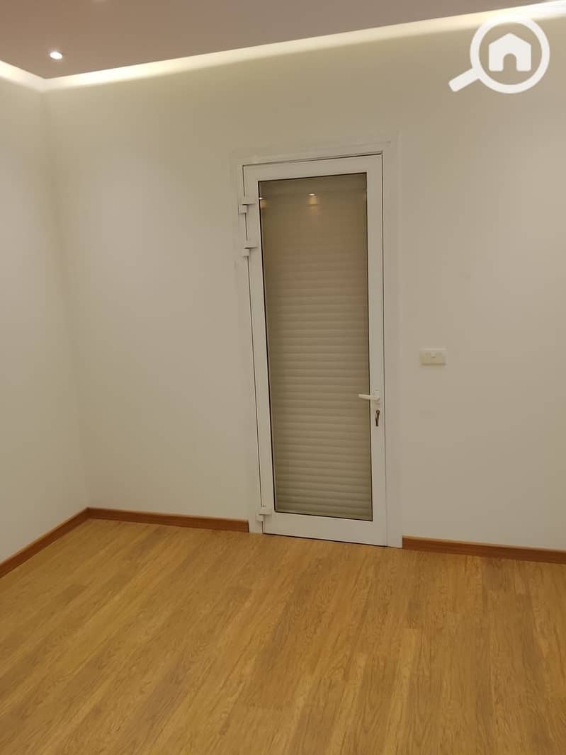 6 7c637f20-be30-4990-ae48-eb53cb166716. jpg