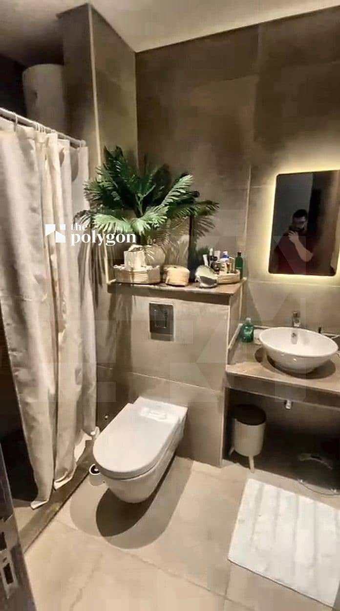 6 bathrooms_03. jpg