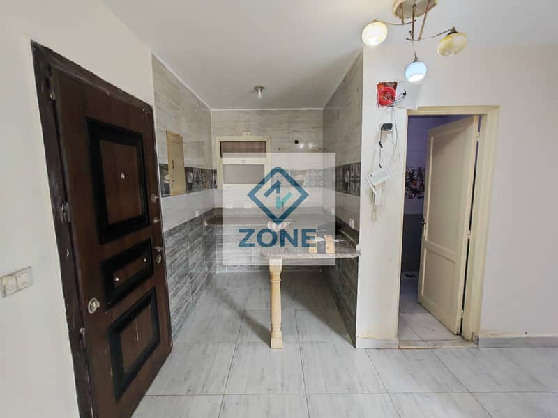 4 9db32daf-9ae4-4a7f-9e36-81e3d2666670. jpg