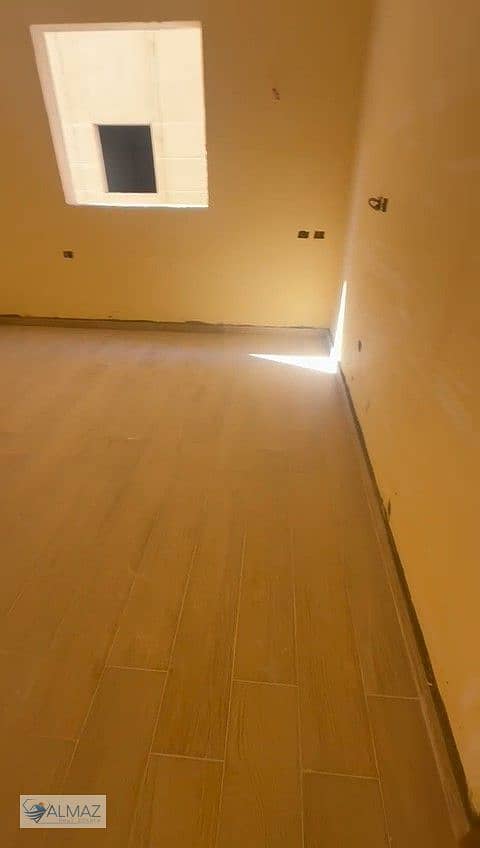 4 WhatsApp Image 2026-09-21 at 11.52. 04 AM. jpeg