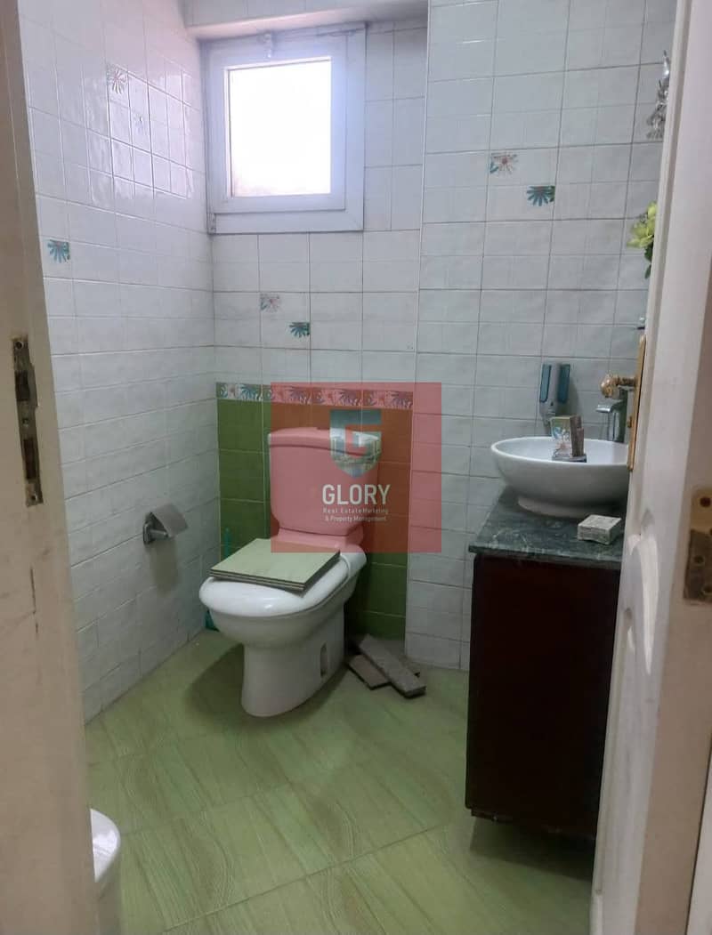 5 260299. jpg