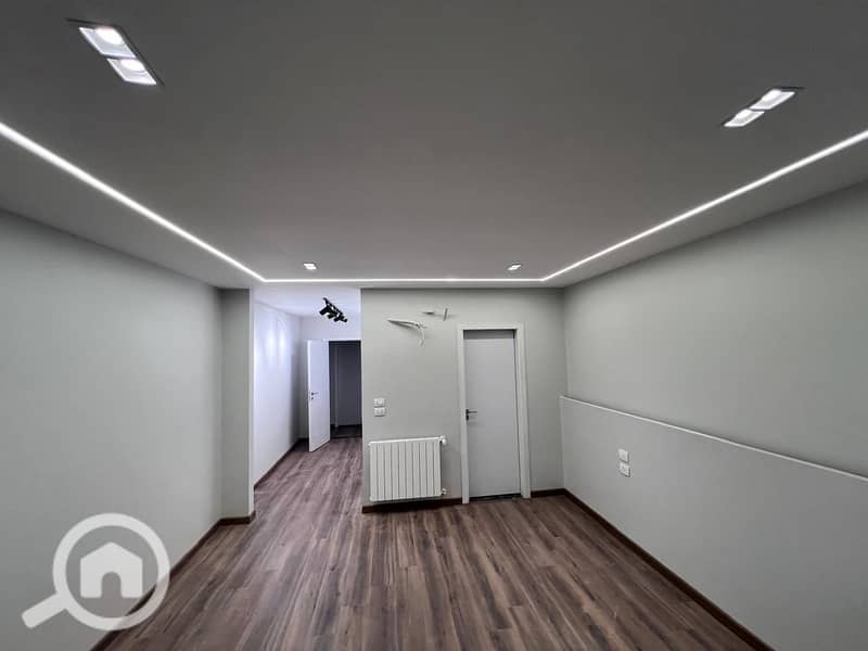 7 7eb140b0-20eb-4ead-abee-15ac40df695d. jpg