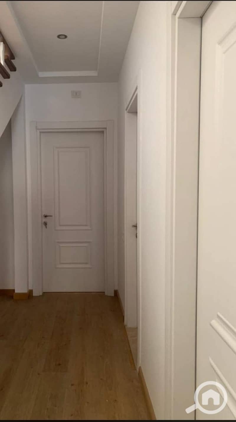 4 1001149804. jpg