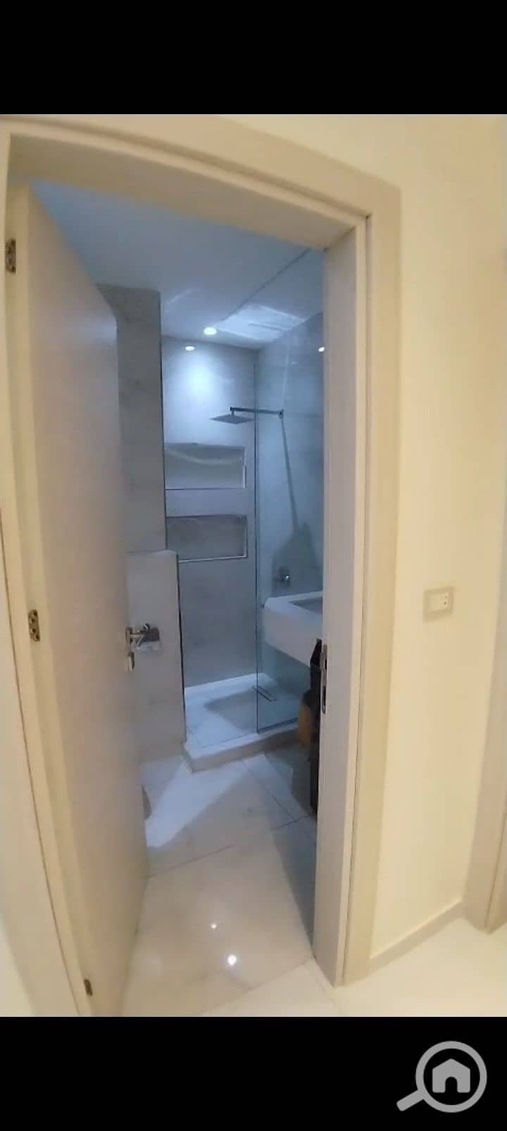 3 1000355891. jpg