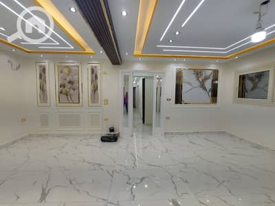 مکتب  للايجار في سموحة، الإسكندرية - 4685. jpg
