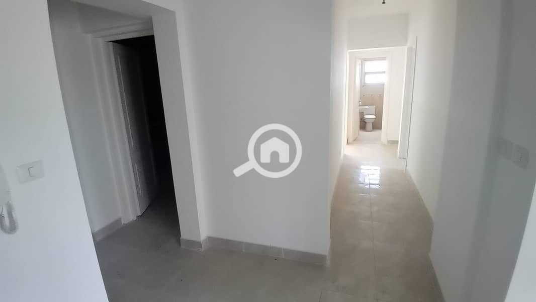 4 1000812557. jpg