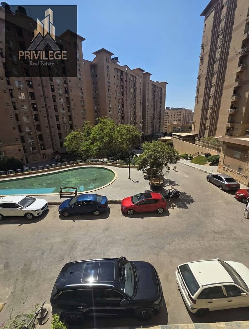 10 0ce7192b-90e0-441a-88da-aed79bb694bc. jpg