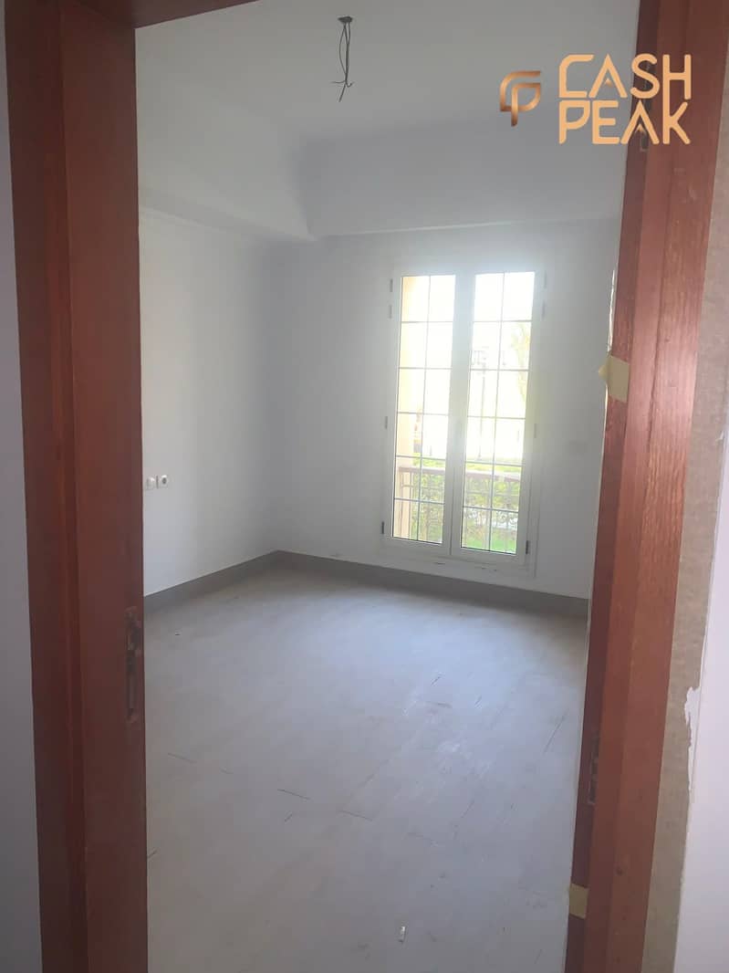 8 92e63aed-89dd-4e93-bf2e-0c58bd081b39. jpg