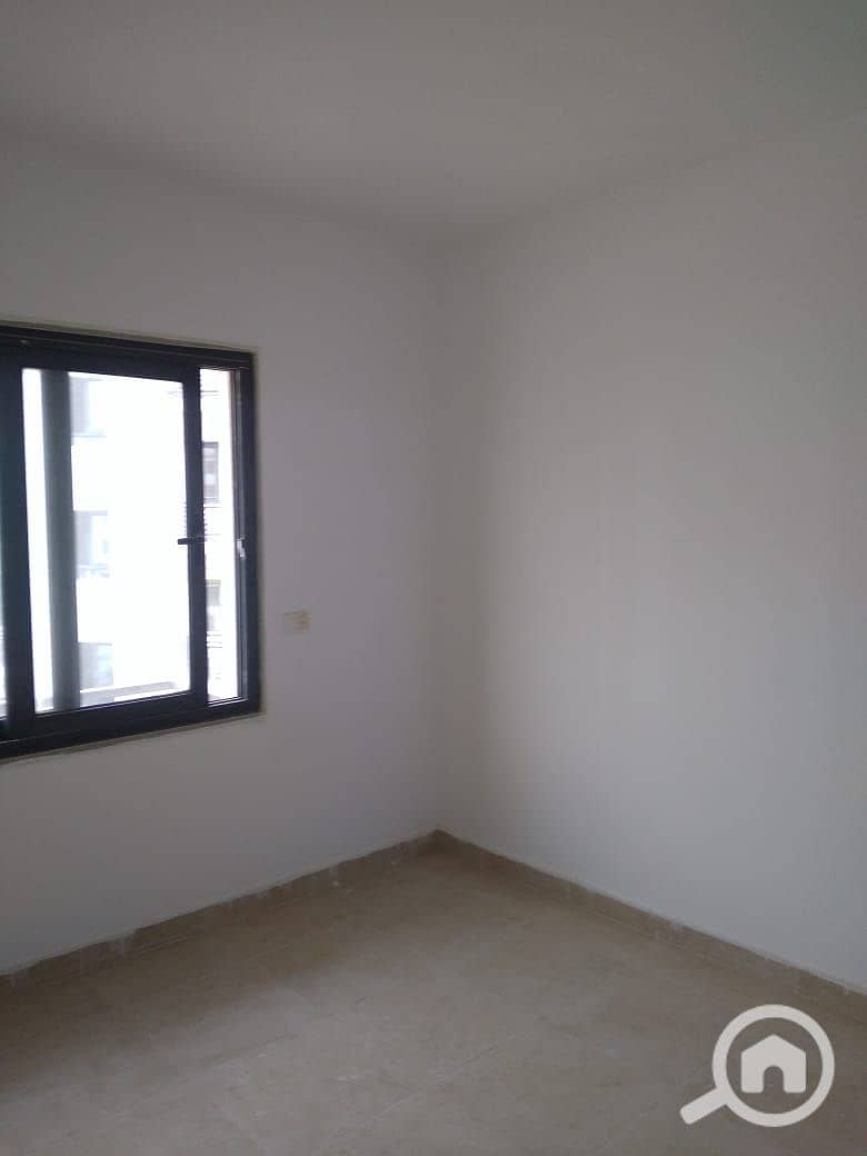9 1000952264. jpg