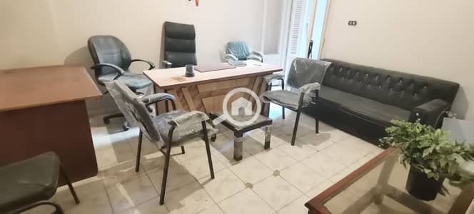 مکتب  للايجار في ميامي، الإسكندرية - IMG_20260906_170704. jpg