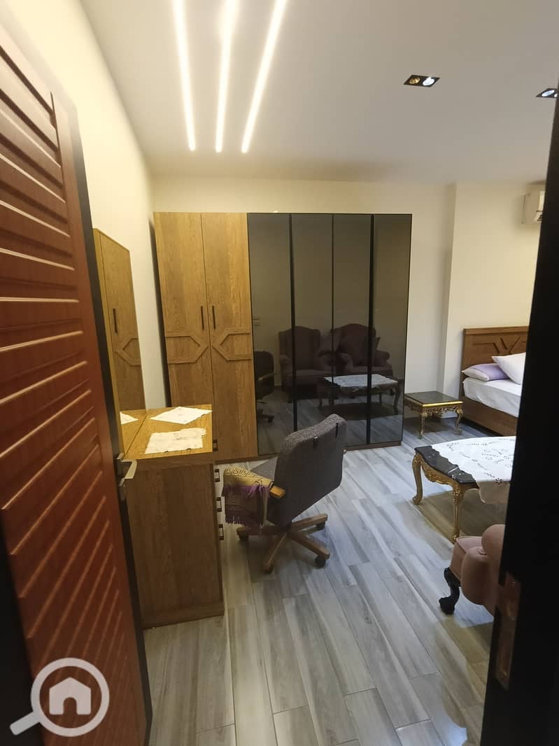 10 1000520938. jpg