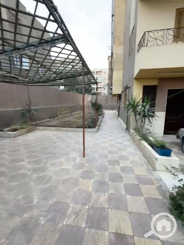 7 1000130060. jpg