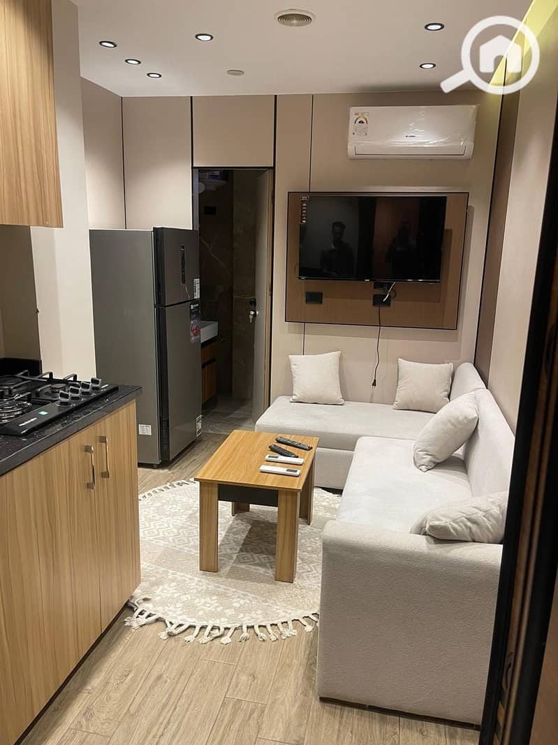 23 1000450773. jpg