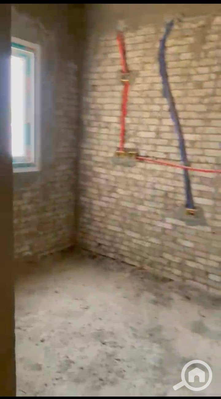 5 1000282643. jpg