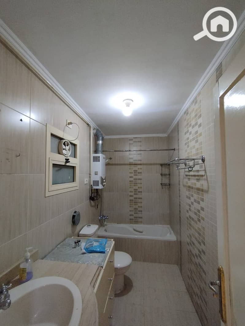 18 afcd850b-2b9d-4ea7-8d31-9e5119c04ba6. jpg