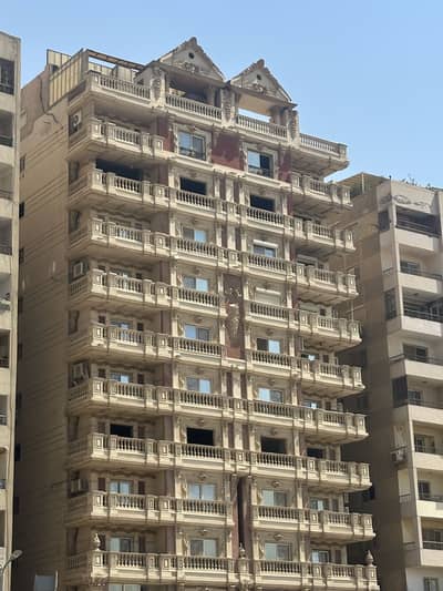3 Bedroom Flat for Sale in Zahraa Al Maadi, Cairo - شقه سكنيه للصفوه 3 Bedroom Flat for Sale in Zahraa Al Maadi, Cairo - شقه سكنيه للصفوه