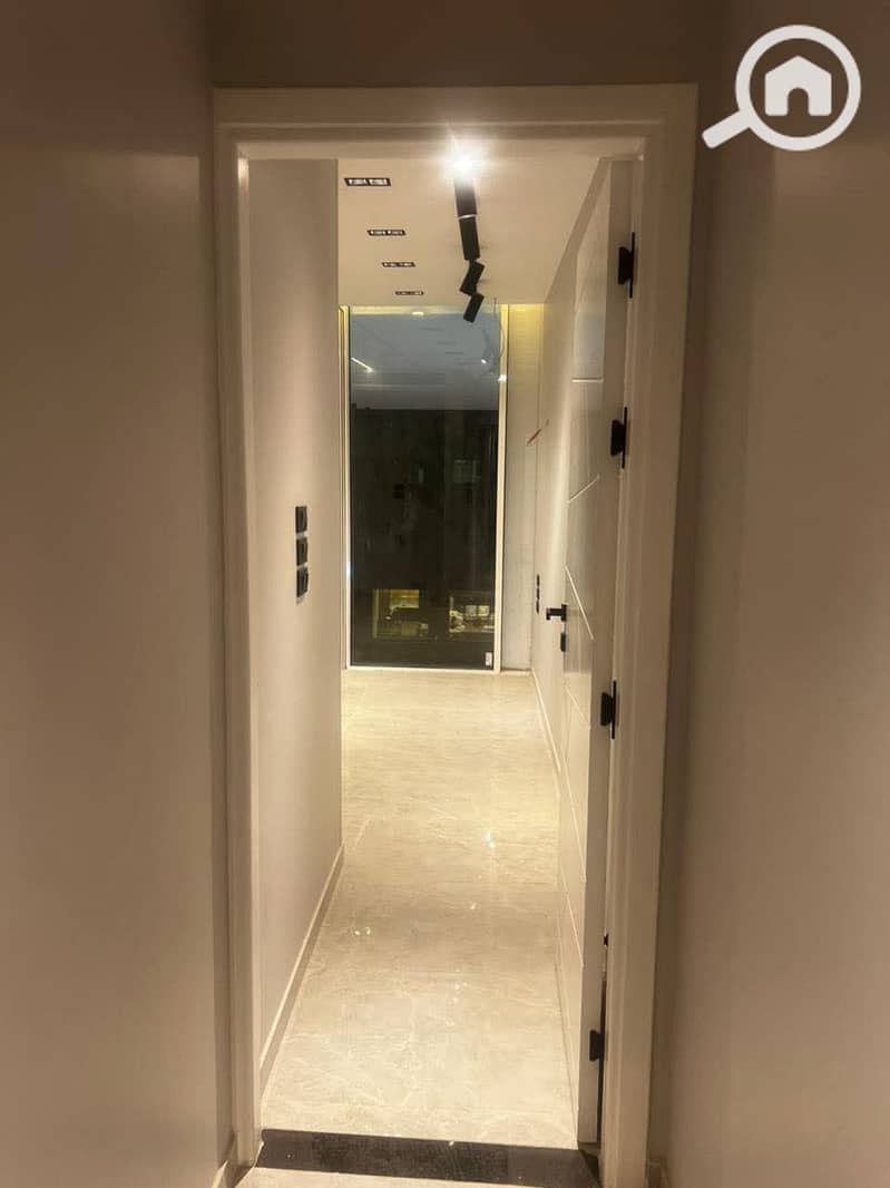 6 1000108247. jpg