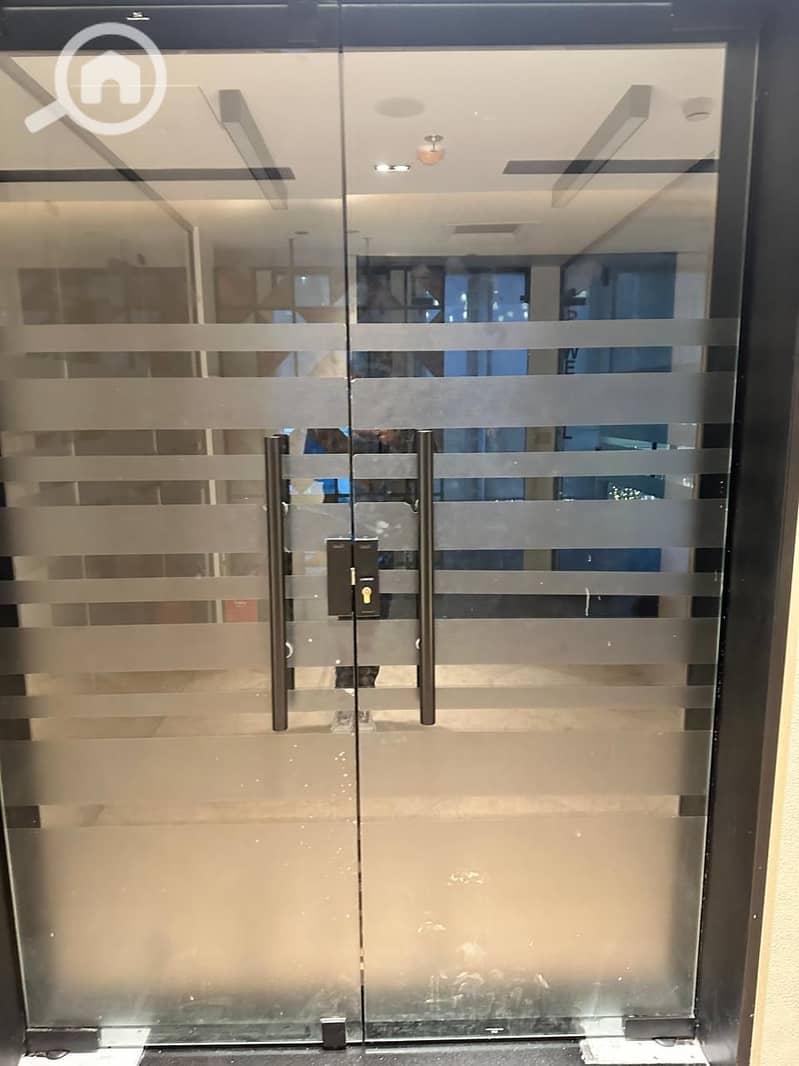 9 1000176628. jpg