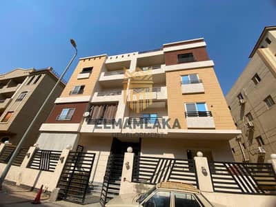 3 Bedroom Flat for Sale in Sheikh Zayed, Giza - 2e7c6b39-ff27-43b7-945e-c1873cc45689. jpg