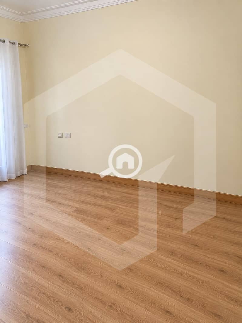 6 Grand Heights 6. jpg