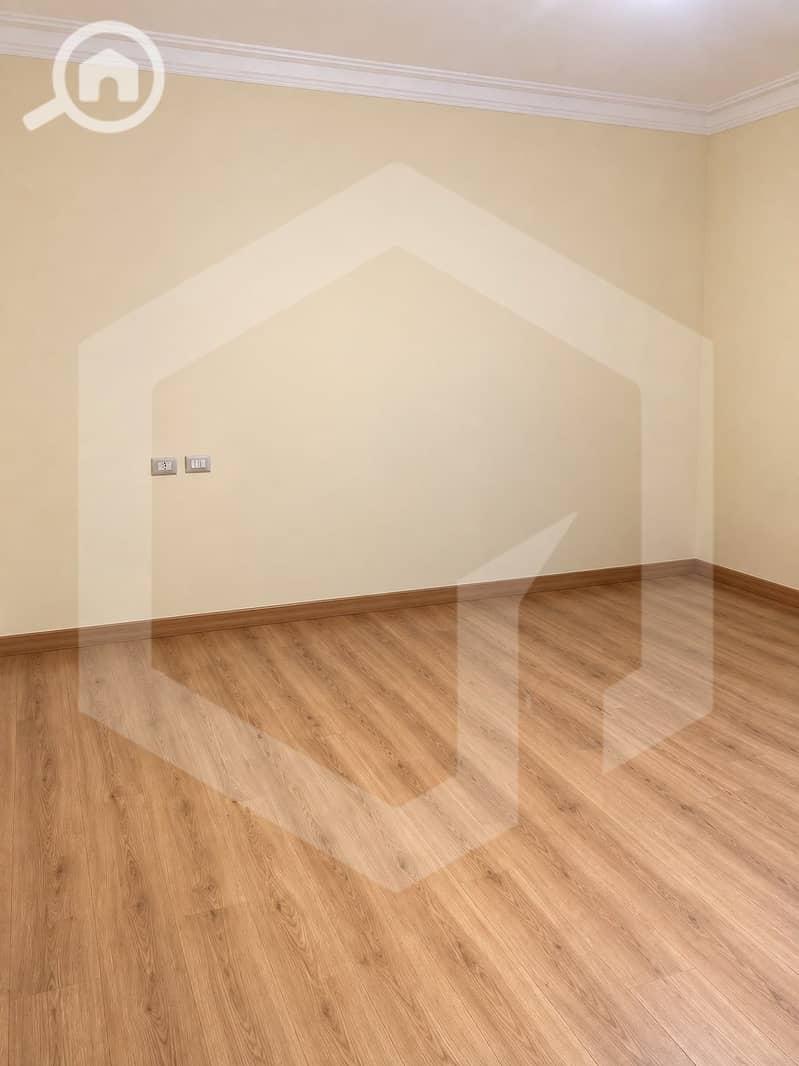 8 Grand Heights 8. jpg