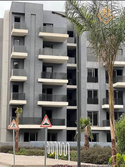 2 Bedroom Apartment for Sale in Hadayek October, Giza - WhatsApp Image 2026-09-23 at 5.27. 24 PM. jpeg