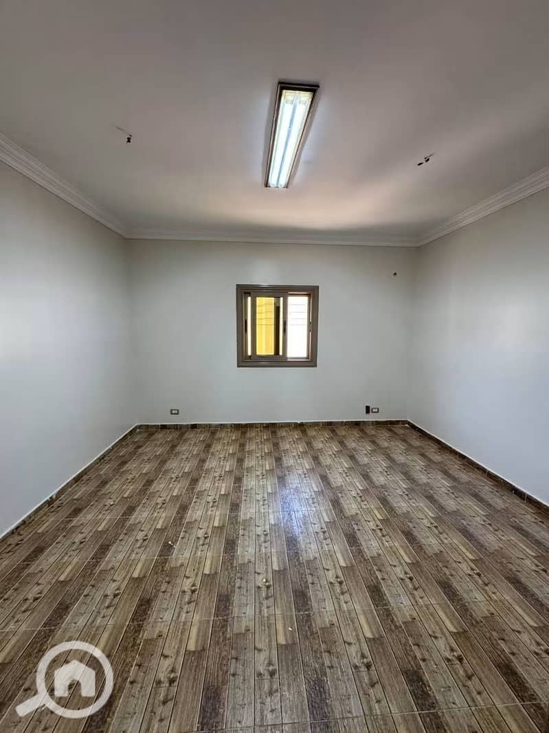 6 1000192181. jpg