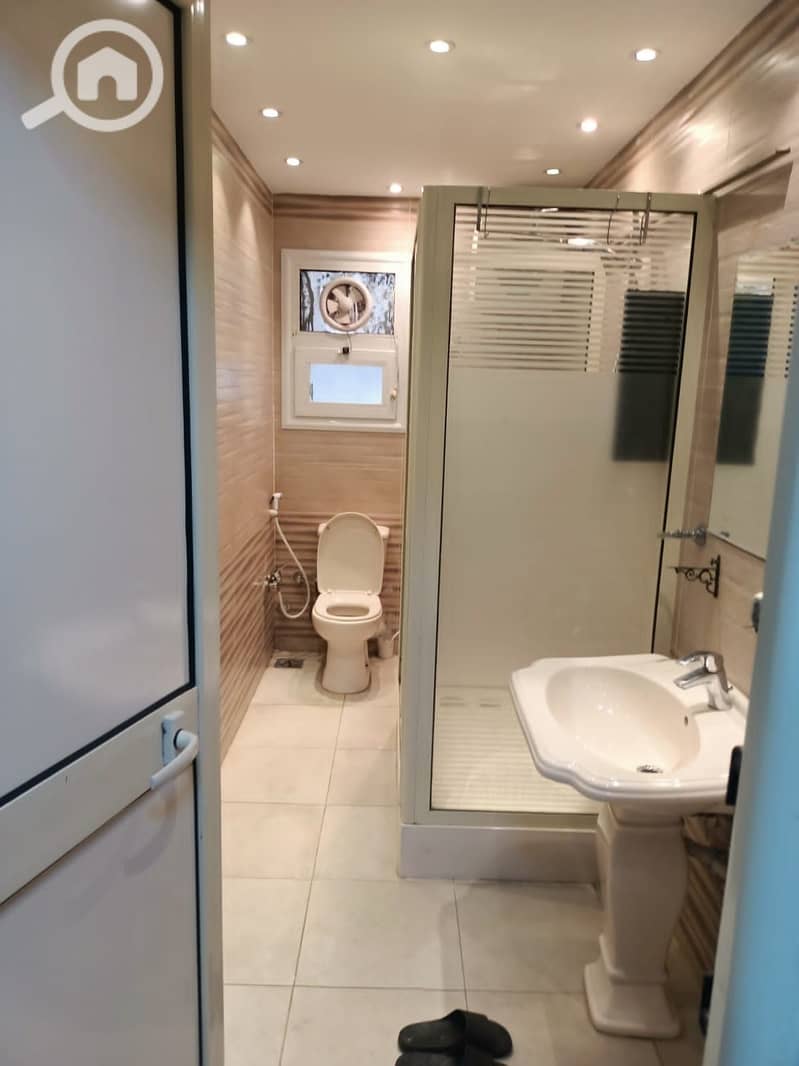 8 258675. jpg