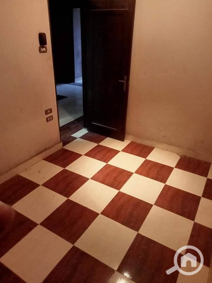4 946342. jpg