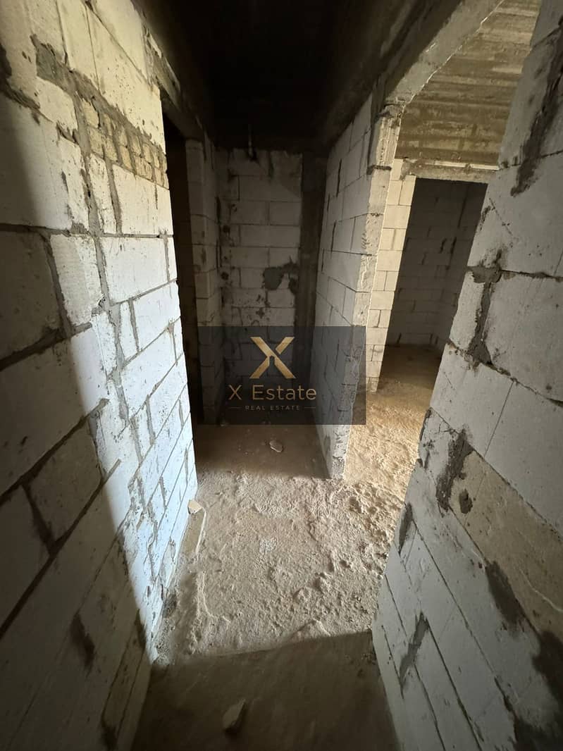 4 Image 12. jpeg