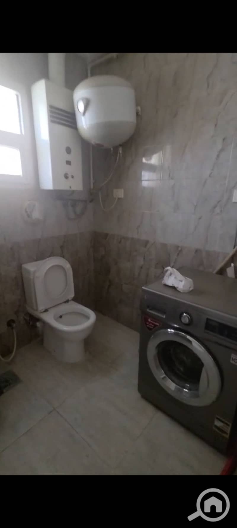 2 1000899133. jpg