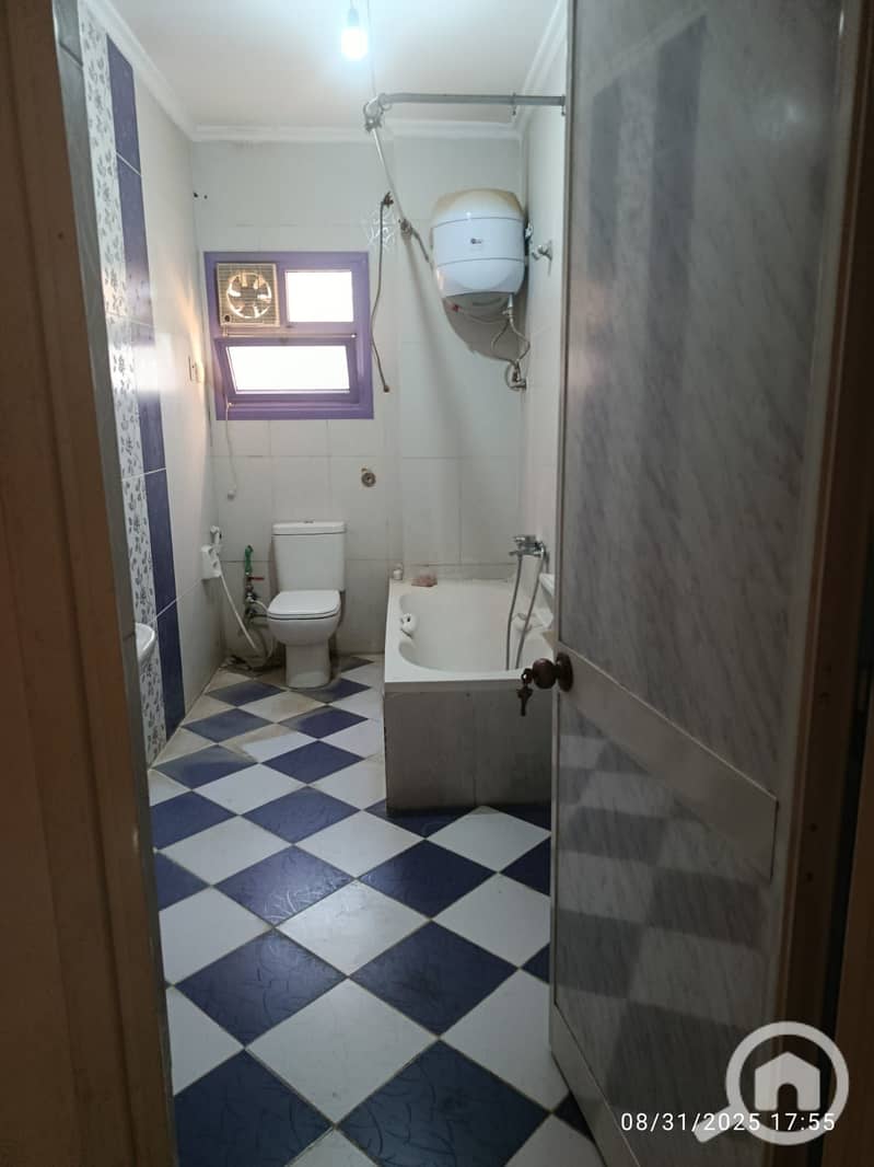 15 57bed4bf-9071-4075-80fd-a38b054dc30a. jpg