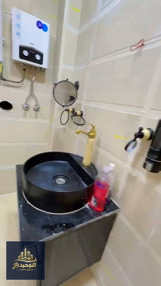 16 16_Bathroom_Sink. png