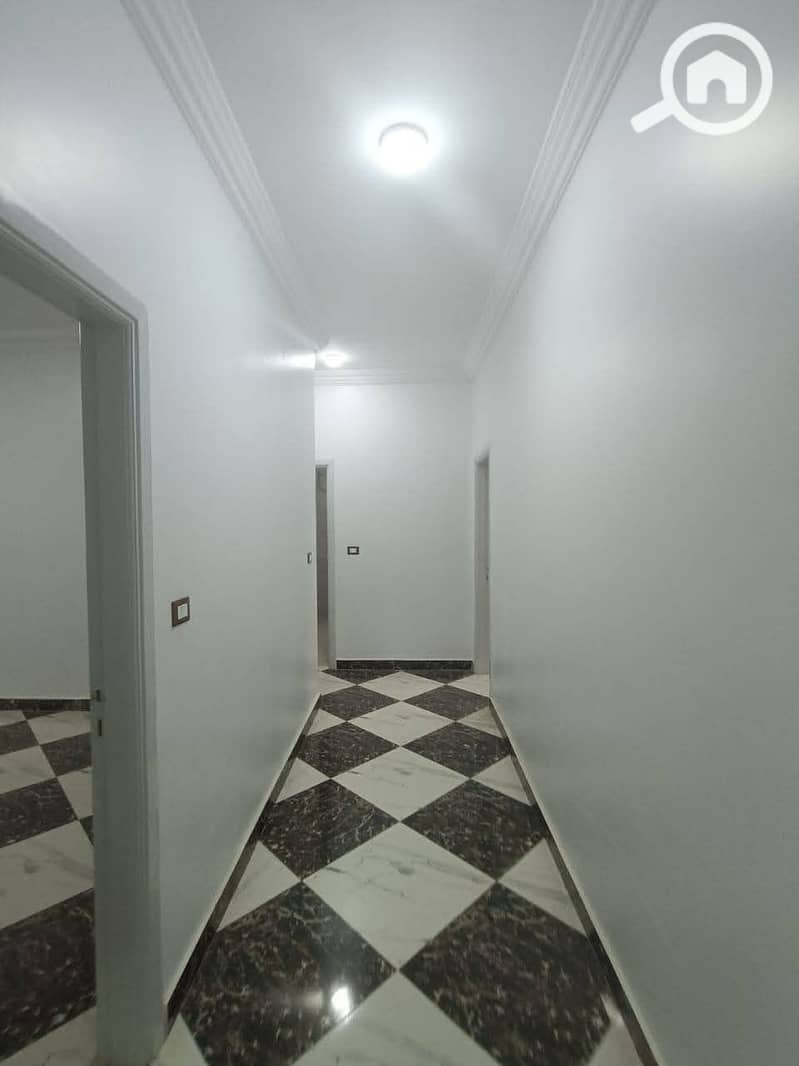 9 1000555643. jpg