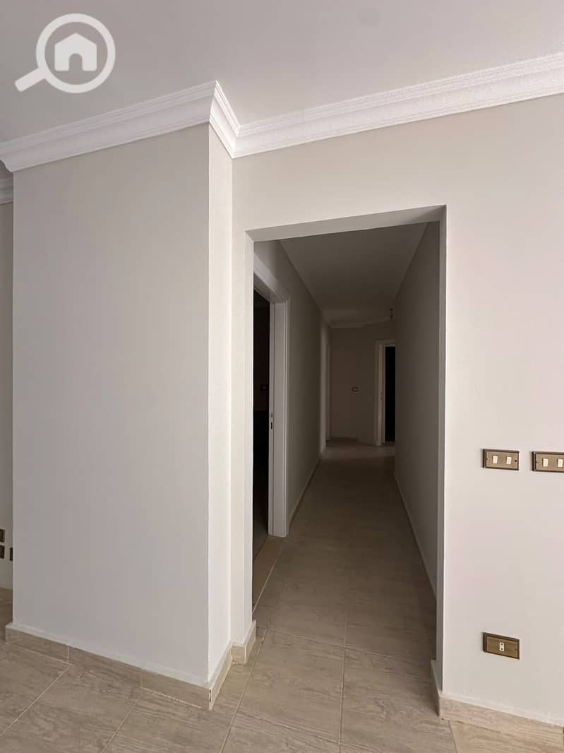 9 1000380618. jpg