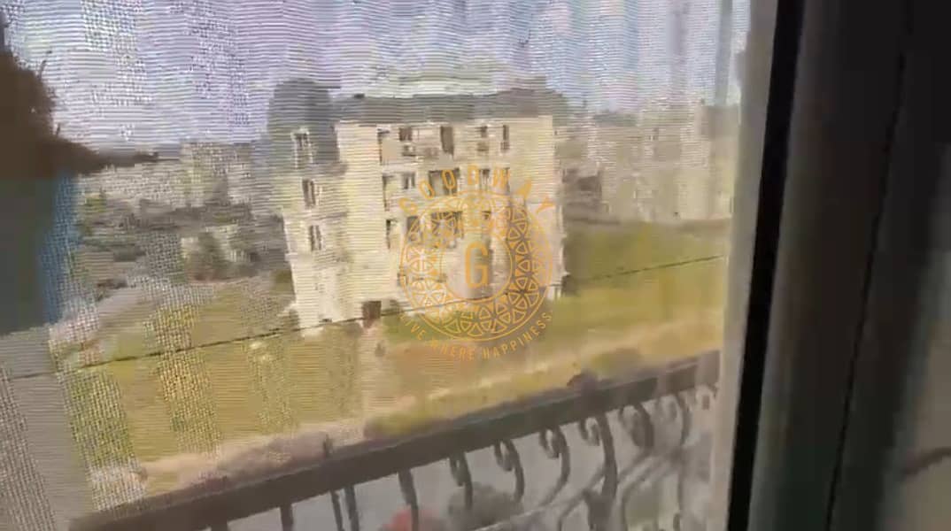 10 1000009910. jpg