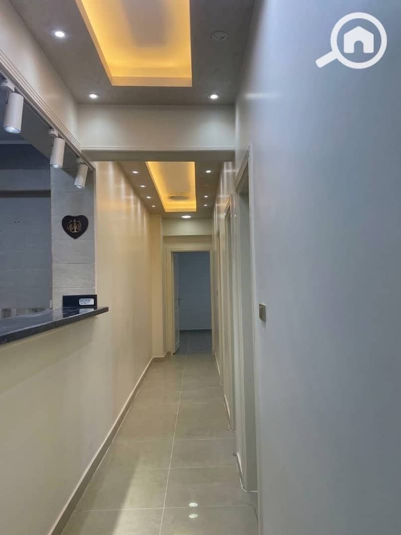 2 558a2bd2-d30a-4310-8333-ad6934bc99ac. jpg