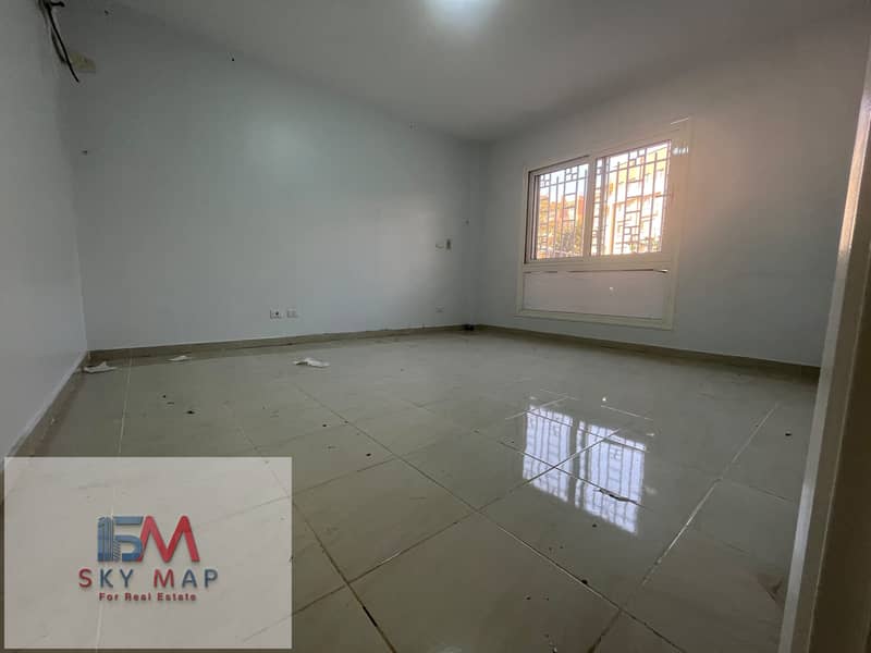 8 445c871c-ac43-4069-92c5-75db47ff15ac. jpg