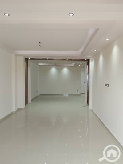 فلیٹ 3 غرف نوم للايجار في ميامي، الإسكندرية - 1000008787. jpg