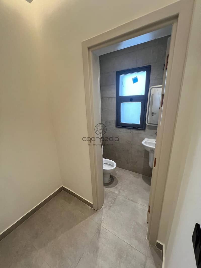 9 9dc11edf-2b79-49cf-adef-0452a334f32d. jpg