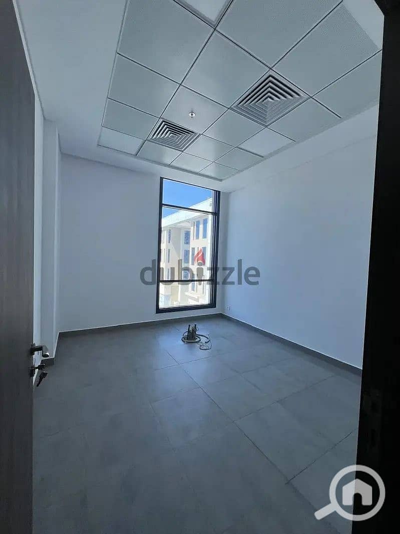 2 1000018689. jpg