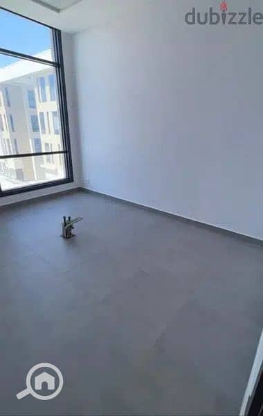 6 1000018684. jpg